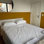 Апартаменти Cozy Corner In - Free Parking *