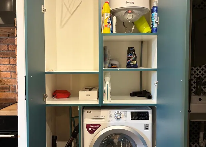 Apartment Cozy Corner In - Free Parking *