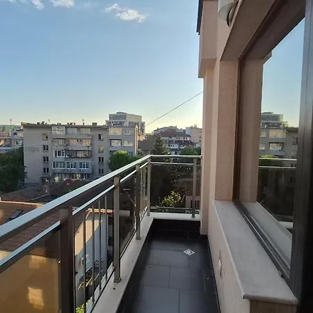 Cozy Corner In - Free Parking شقة فارنا